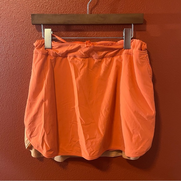 Outdoor Voices Women’s Orange Athletic Outdoor Lightweight Hiking Exercise Skort - Picture 1 of 5